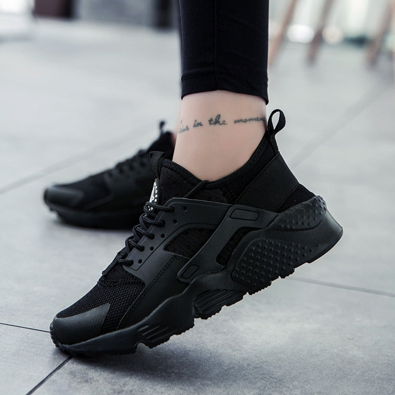Camilla Sneakers 2018